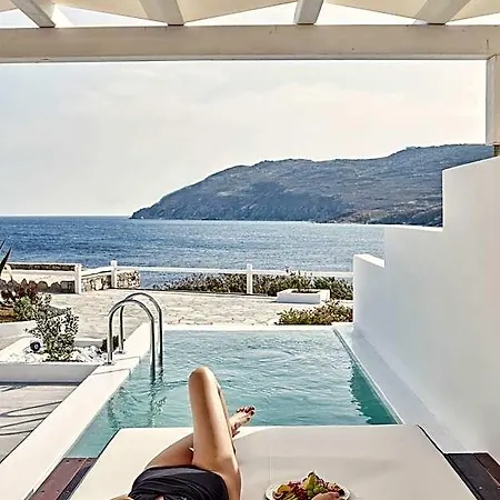 Archipelagos Hotel